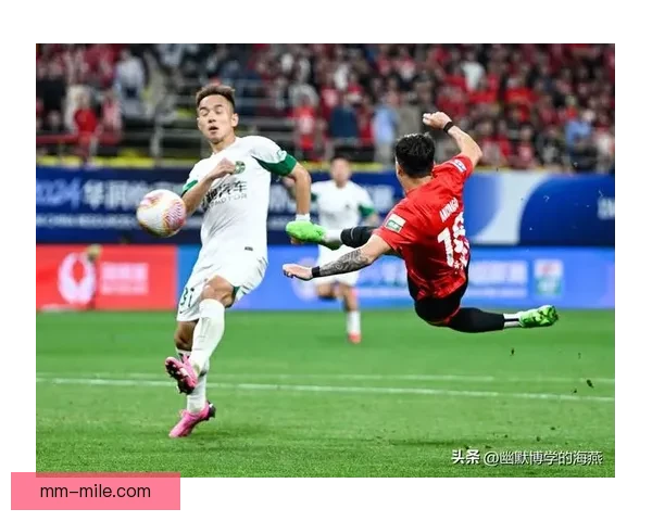 中超积分榜竞争愈发激烈成都蓉城客场两连胜强势跻身前三展现黑马气质