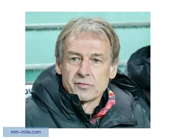 韩国队亚洲杯半决赛惨败 克林斯曼遭解职震惊足坛